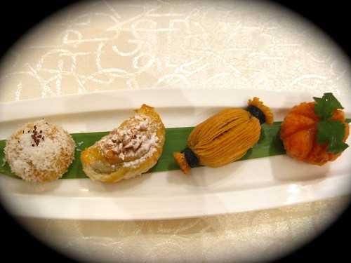 Chocolate dim sum platter’ (£6.00) features four fabulous delicacies, the ‘canton cracker’, ‘pumpkin bundle’ made with pumpkin and lemon zest, the ‘cashew crescent’ and ‘coconut doughnut’ rolled in coconut shavings and tangerine zest.