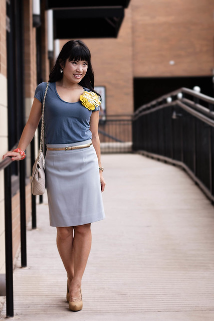 banana republic blue luxe tee j. crew wool crepe pencil skirt cool dusk ann taylor gold perfect patent skinny belt yesstyle sarah quilted beige chanel purse michael kors small runway mk5430 mustard pumps etta grace double dip mustard corsage