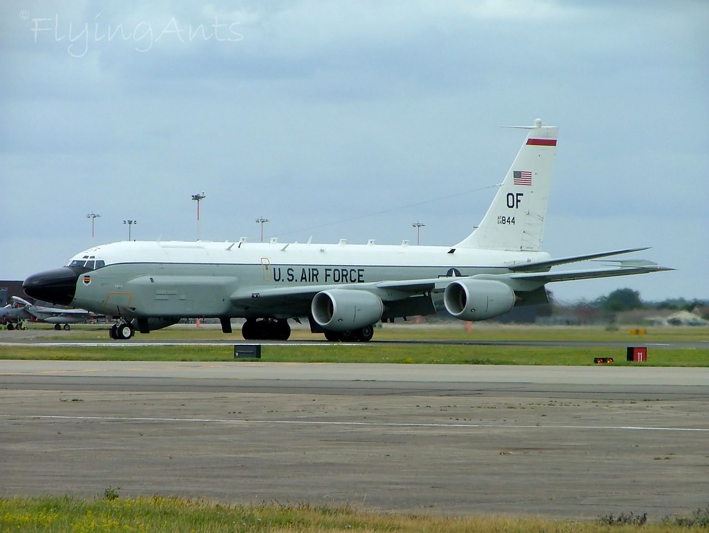 The Hall 13-7-11 - UK Airshow Review Forums