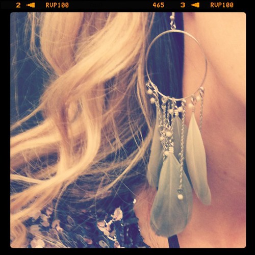 Lost a feather earring :(. If u find it, come find me :) #blogher at sparklecorn