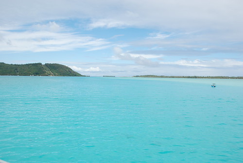 ボラボラ島の海