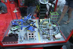 Alien Conquest Display Case - LEGO Booth at Comic Con - 1