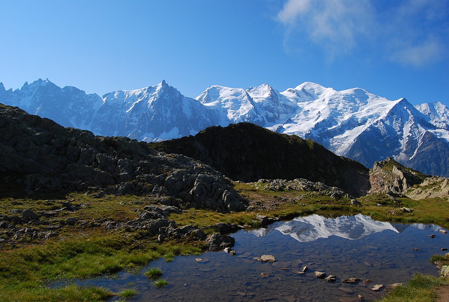 El Macizo del Mont Blanc reflejado