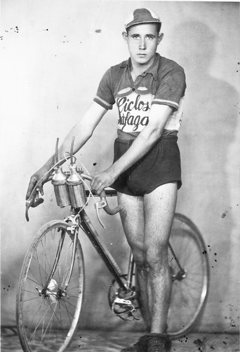 Jesus Sanz Urquit de ciclista.