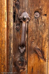 door wood barn handle grain castiron knots woodgrain... (Photo: Rob Huntley Photography - Ottawa, Ontario, Canada on Flickr)