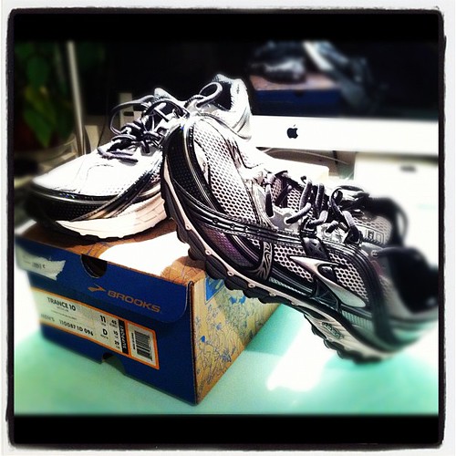 Ecco le nuove #scarpe da #Running #Brooks trance 10 domani mattina inaugurazione #senzatimore #run #milano