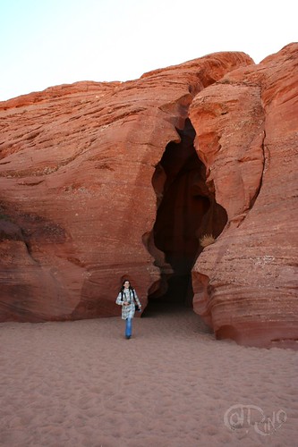 Antelope Canyon - Amália saliendo de la cueva