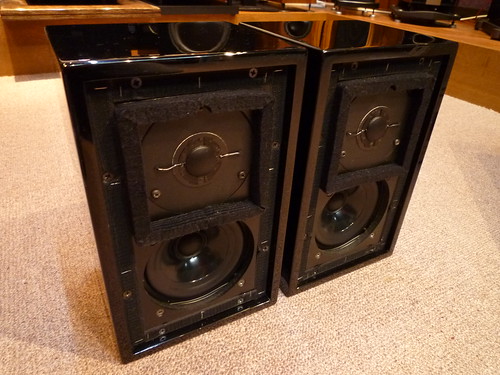 KEF LS3/5a Limited Edition 35th Anniversary Model 500 pairs produced
