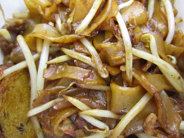 Slightly Peckish: Singapore Char Kway Teow 3