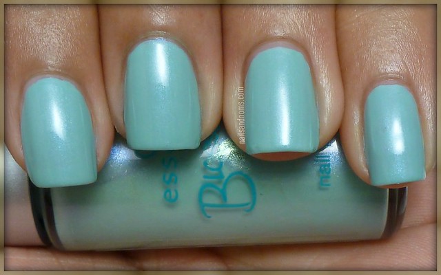 KellieGonzo: Guest Post by Nails and Noms: Essence - I Like
