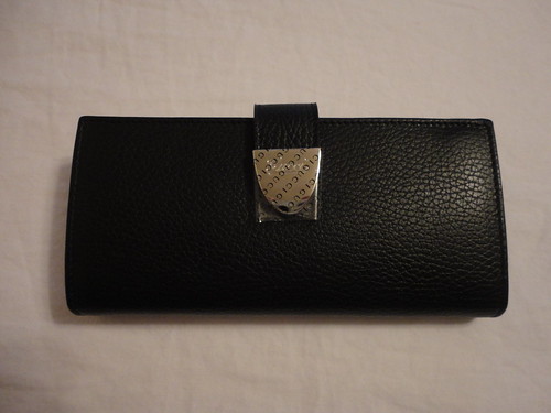 NIB 100% Authentic GUCCI Women Signoria Leather Clutch Wallet / Mini 