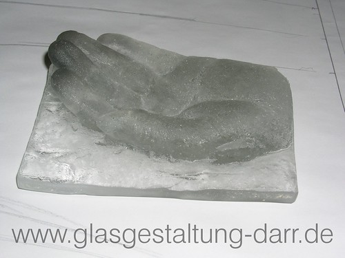 Hand aus Glas / Hand made of glass • <a style="font-size:0.8em;" href="http://www.flickr.com/photos/65488422@N04/6041036225/" target="_blank">View on Flickr</a>