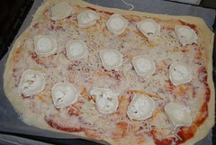 Pizza con queso de cabra