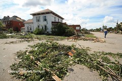 goderich_tornado122 • <a style="font-size:0.8em;" href="http://www.flickr.com/photos/65051383@N05/6071255052/" target="_blank">View on Flickr</a>