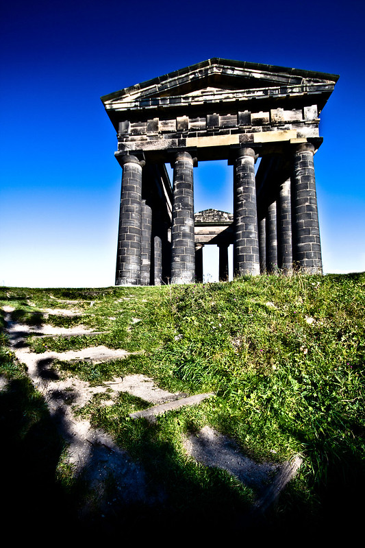 Penshaw Monument<br/>© <a href="https://flickr.com/people/37386299@N08" target="_blank" rel="nofollow">37386299@N08</a> (<a href="https://flickr.com/photo.gne?id=6149454143" target="_blank" rel="nofollow">Flickr</a>)