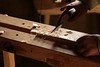 Holzarbeiten  in der Werkstatt vom Kammmacher in Haithabu – Museumsfreifläche Wikinger Museum Haithabu WHH 04-09-2011