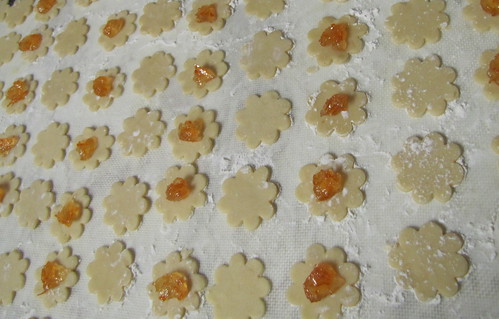 Honeybell Flower Cookies 4