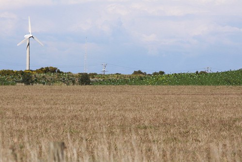 Solo wind turbine at Breamlea, Victoria
