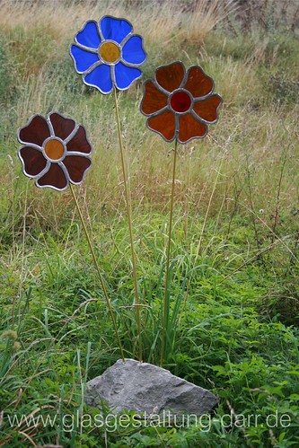 Dekoobjekt "Blumen" / Decorative object "Flowers" • <a style="font-size:0.8em;" href="http://www.flickr.com/photos/65488422@N04/6364170191/" target="_blank">View on Flickr</a>