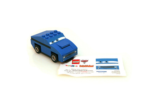 Lego Cars 2 Rod Torque Redline Toys R Us Exclusive 2011 Disney Pixar Promo Event 
