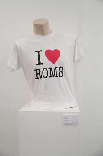 Tshirt I <3 Roms
