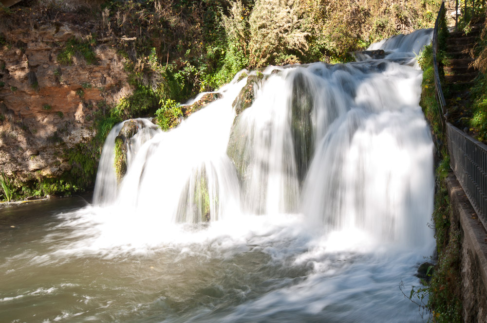 Las cascadas del río Cifuentes en Trillo