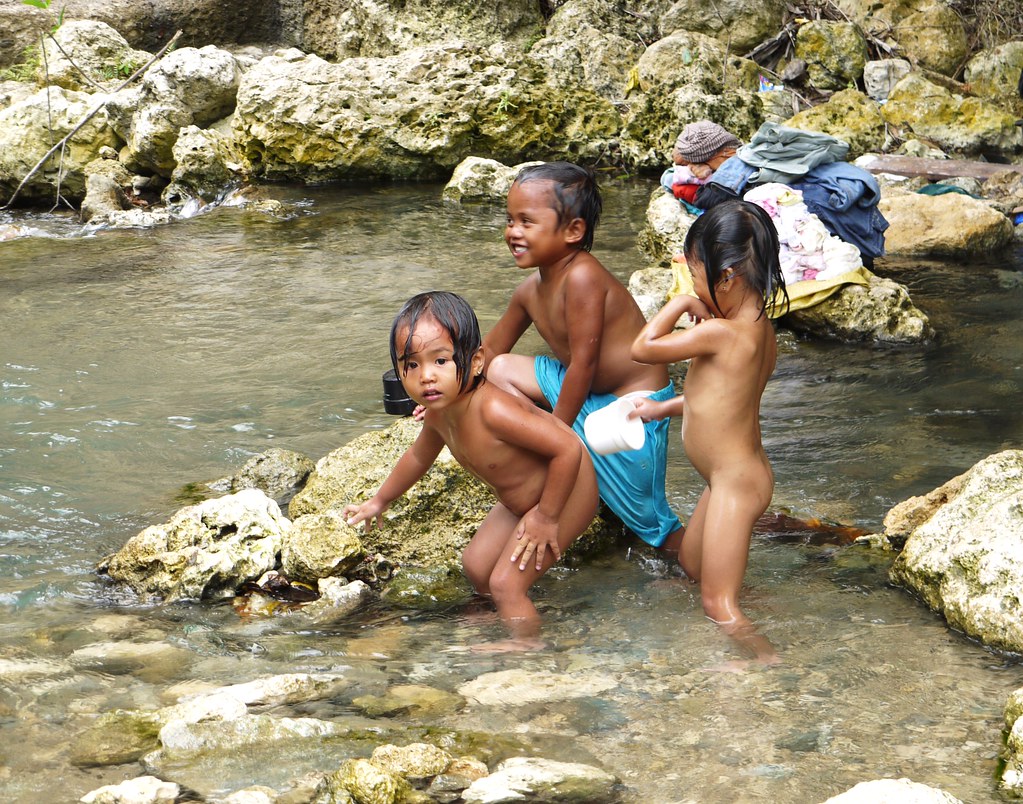 Nude Philippines 12