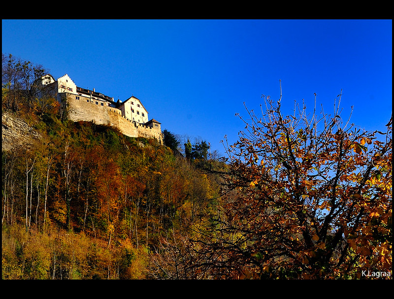 Vaduz Castle<br/>© <a href="https://flickr.com/people/56047183@N04" target="_blank" rel="nofollow">56047183@N04</a> (<a href="https://flickr.com/photo.gne?id=6431941977" target="_blank" rel="nofollow">Flickr</a>)
