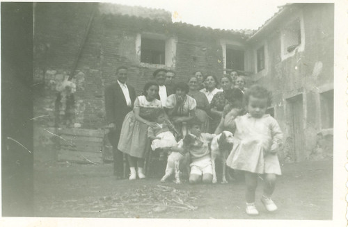Familia Catalan en el Planillo. Cirilo, Carmen, Mª Pilar, Purificacion Asin.