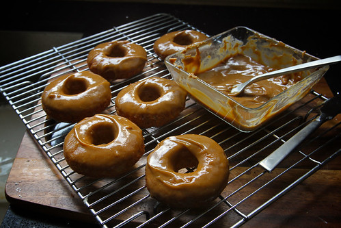 baked banana doughnuts w/ pb frosting