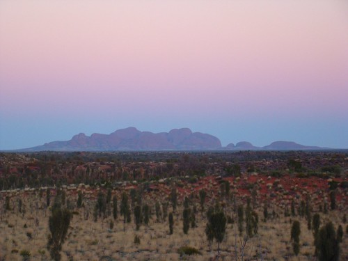 Luz y Color, Uluru y atmósfera
