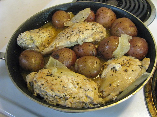 Life of Lovely: Easy Chicken Skillet Recipe with Onions