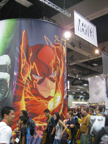 DC Booth Giant Flash