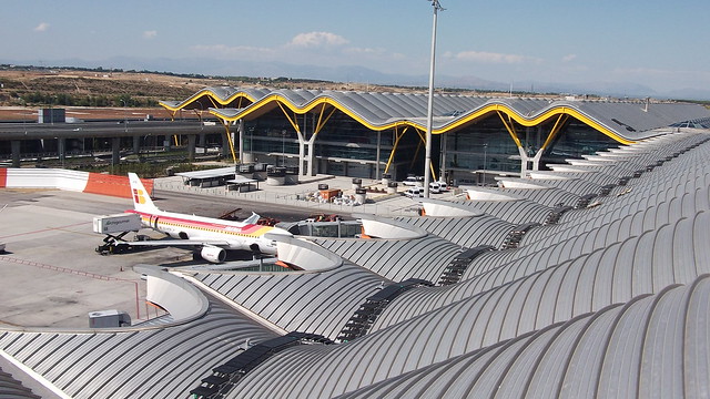 Madrid Airport Kee Walk Installation (Barajas)