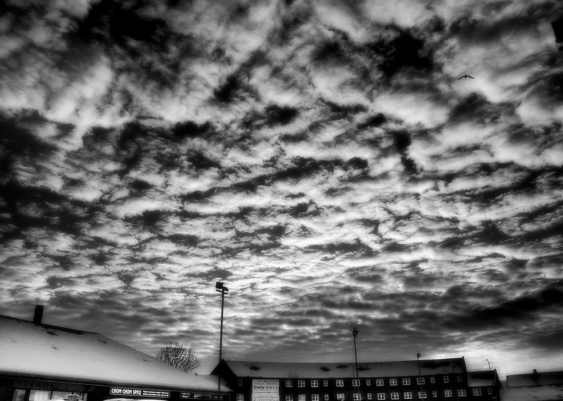 Glorious Skies over Pennywell Sunderland.<br/>© <a href="https://flickr.com/people/37386299@N08" target="_blank" rel="nofollow">37386299@N08</a> (<a href="https://flickr.com/photo.gne?id=6237635686" target="_blank" rel="nofollow">Flickr</a>)