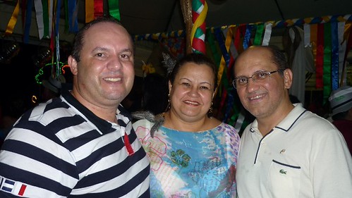 O vice governador Helenilson Pontes com o casal Carlos e Walda Martins
