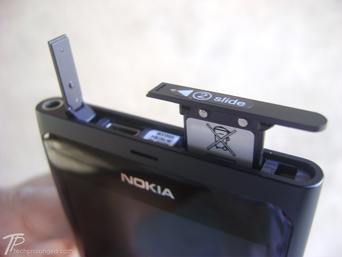Nokia N9 - Design, Display and Case