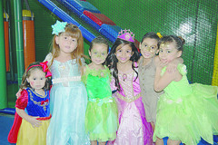 DSC_3278 Lindas princesas, Samara Enríquez, Jessica González, Regina Villarreal, Luisa Fernanda Pérez, Sofía Contreras y Michelle Cázares.