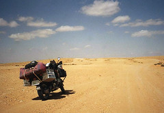 Když se v Libyi nebojovalo aneb Na motorce libyjskou pouští