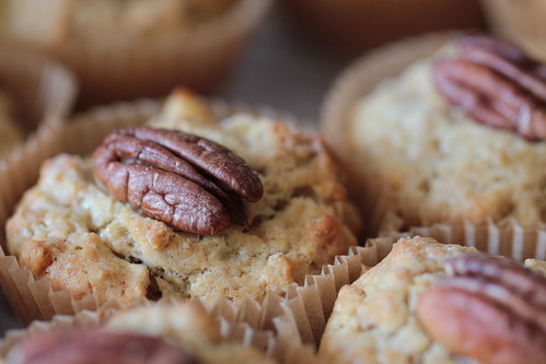 apple, cinnamon, rolled oats & pecan nuts muffins