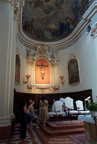 Interior, Church of San Giovanni Battista, Rimini<br/>© <a href="https://flickr.com/people/39041248@N03" target="_blank" rel="nofollow">39041248@N03</a> (<a href="https://flickr.com/photo.gne?id=6091760801" target="_blank" rel="nofollow">Flickr</a>)