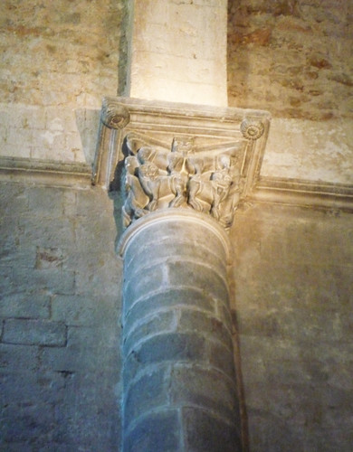 Monestir de Sant Pere de Galligants, Gerona, engaged column capital