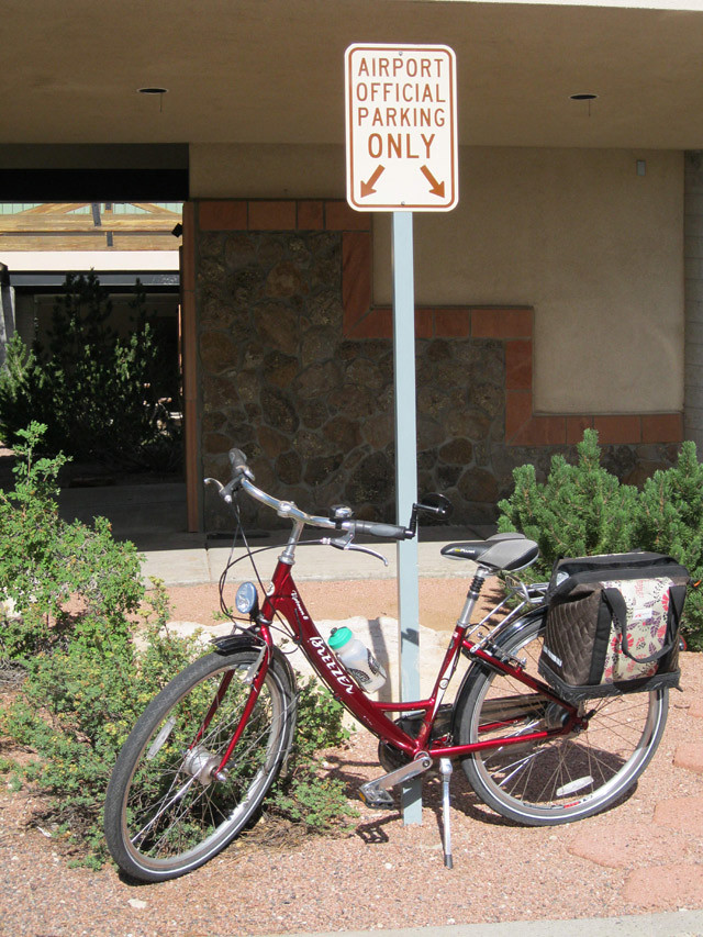 airport-bike-parkings