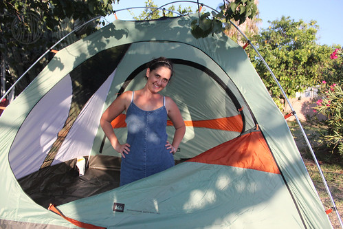 proud tent putter-upper