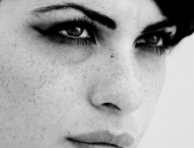 black and white photo, eyes, makeup, heavy black liner and mascara, Screen shot 2011-06-04 at 12.13.04 AM