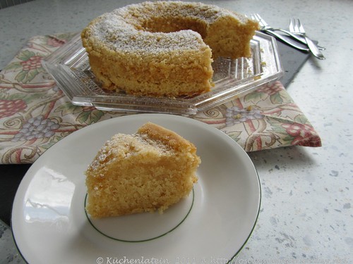 goldfarbener Buttermilchkuchen - Golden buttermilk cake