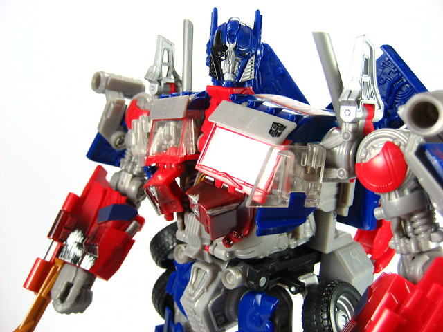 Leader Class Optimus Prime (Battle Damaged) from Revenge of the Fallen ...