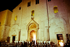 San Nicola esposto • <a style="font-size:0.8em;" href="http://www.flickr.com/photos/68353010@N08/6212232789/" target="_blank">View on Flickr</a>