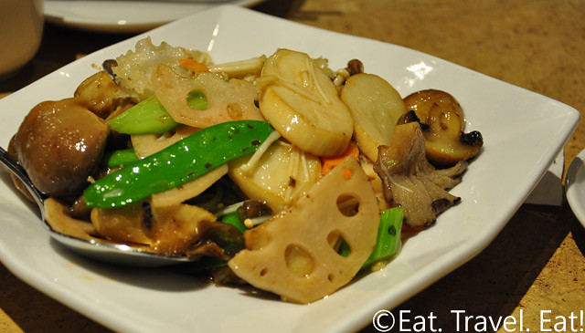 R&G Lounge- Chinatown, San Francisco, CA: Mixed Vegetables with Mushrooms 